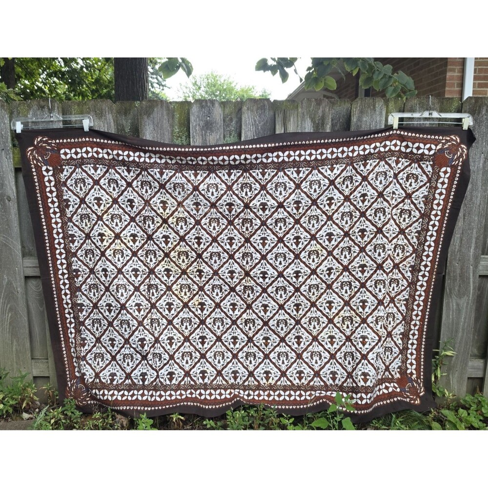 Javanese Geometric Motif Sarong / Craft Fabric